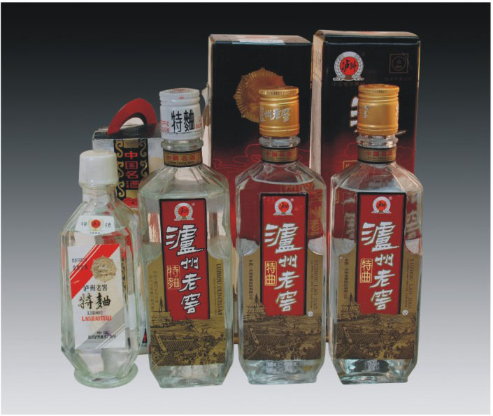 拍品編號(hào)：008 拍品名稱：瀘州老窖特曲