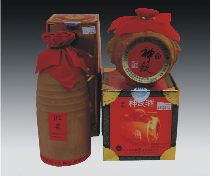 拍品編號：040 拍品名稱：神鼓酒、湘泉酒