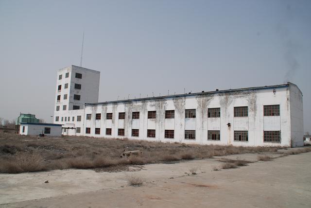 烏蘇市工業(yè)園區(qū)北京東路142號(hào)房產(chǎn)